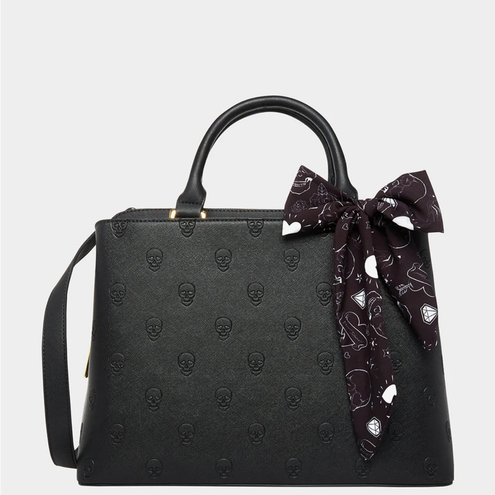 BRAND NEW Betsey Johnson Skull Purse